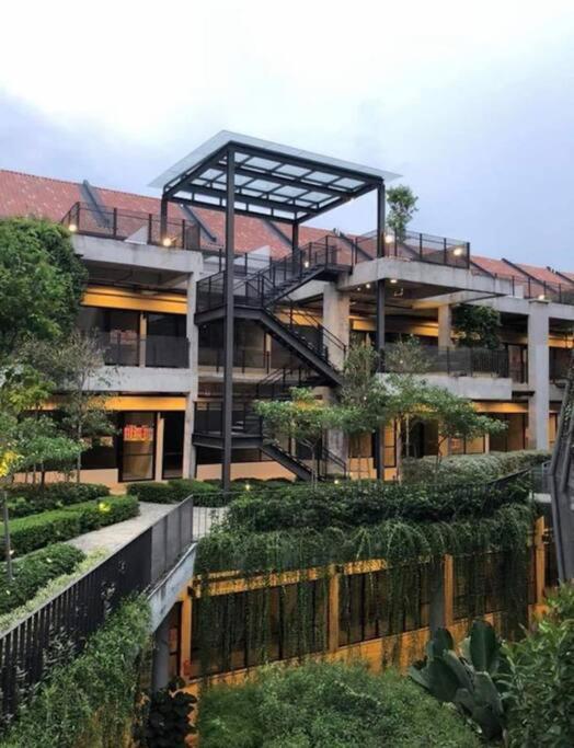 Luxury Stay-Tamarind Suite Cyber Cyberjaya Exteriör bild
