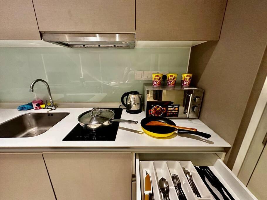 Luxury Stay-Tamarind Suite Cyber Cyberjaya Exteriör bild